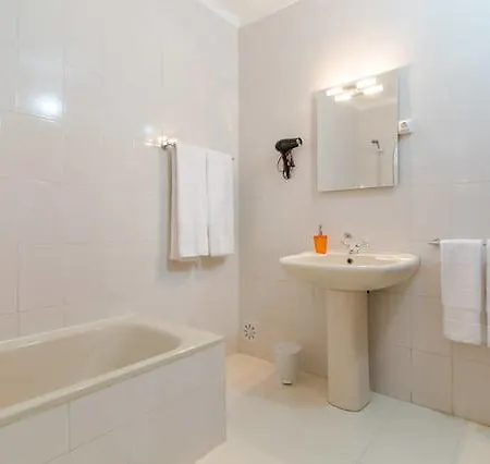 Hortus Iii * Lagos